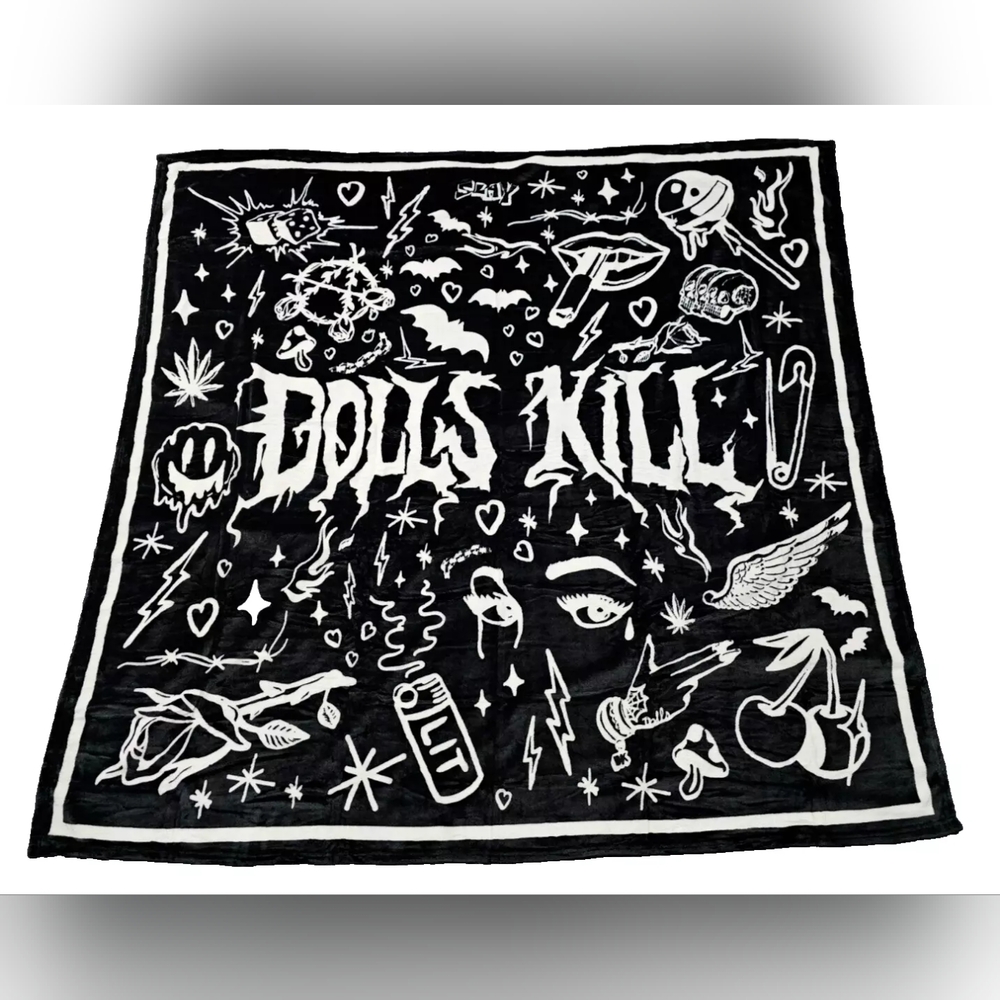 RARE Dolls Kill Super Soft Merch Black & White DK Logo Throw Blanket NEW